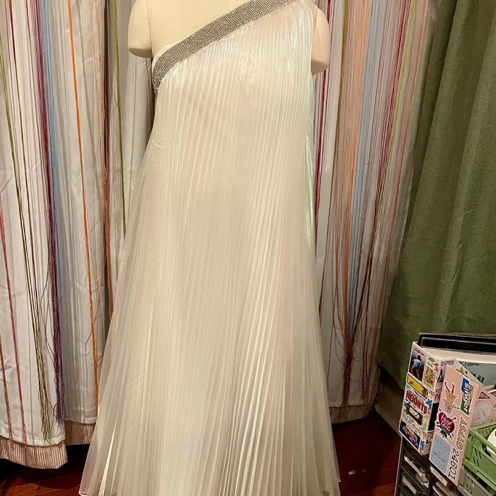 NWOT-Elegant One-Shoulder White Gown with Iridescent Overlay